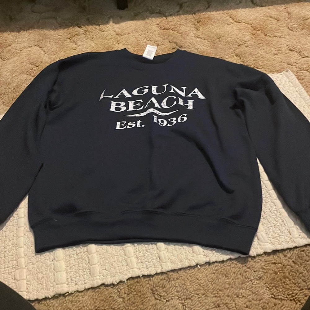 gildan navy laguna beach crewneck